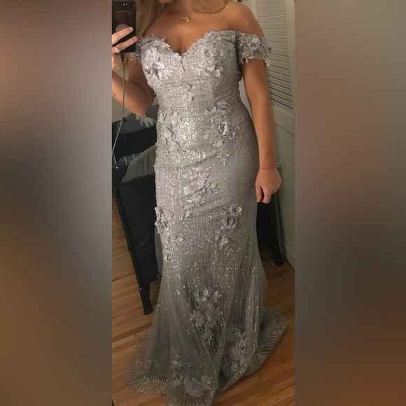 Portia and Scarlett Gown - Picture 4 of 6